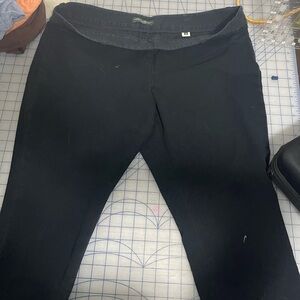 Eddie Bauer Black Cropped pants